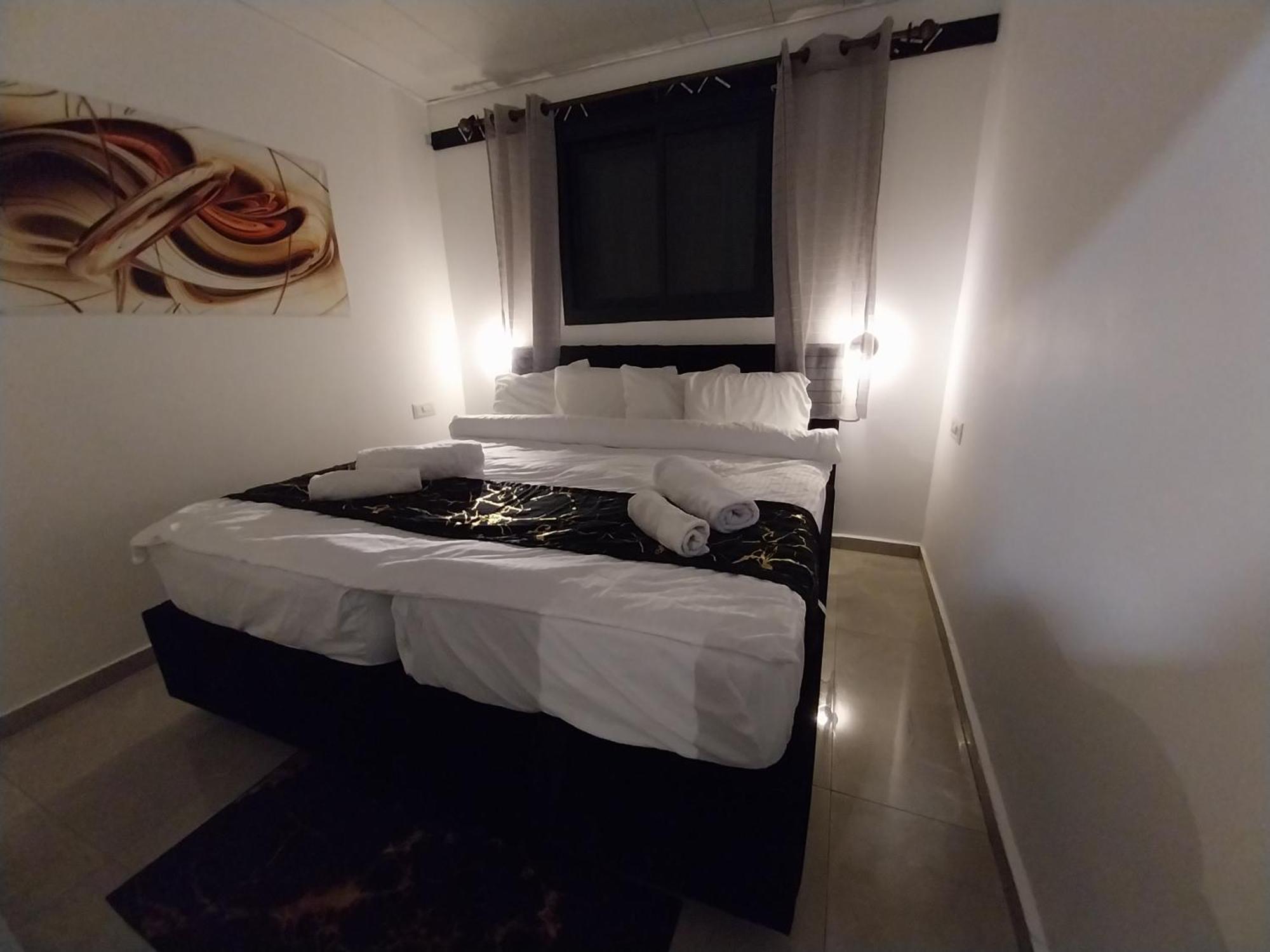 שירת דבורה בבני ברק Apartment Giv'at Shemu'el Exterior foto