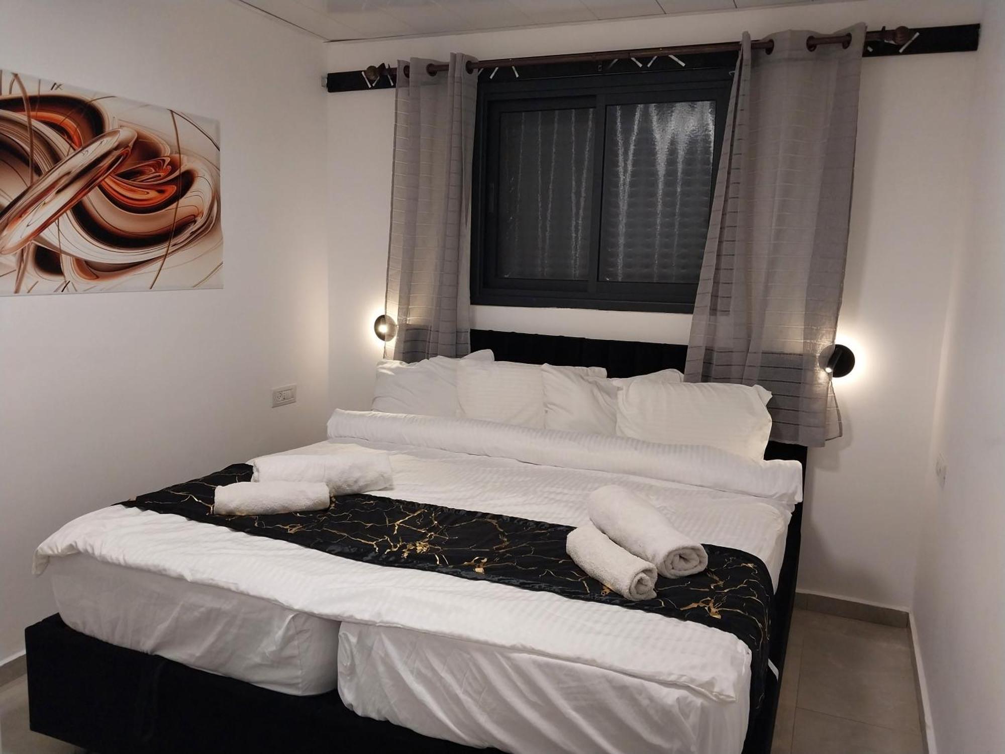 שירת דבורה בבני ברק Apartment Giv'at Shemu'el Exterior foto