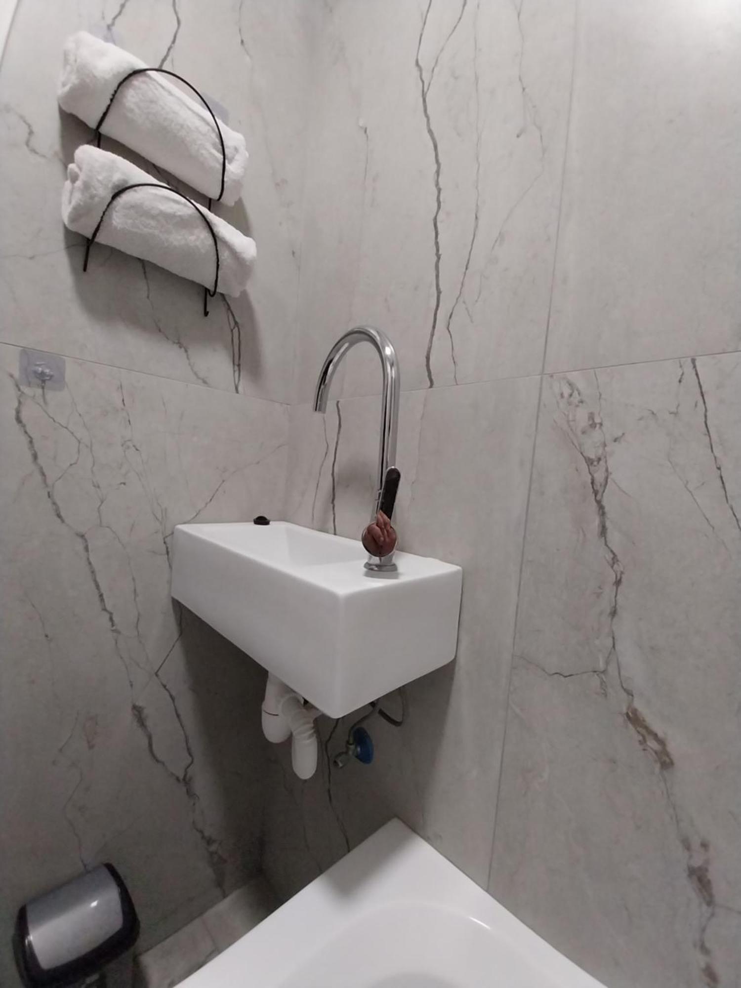 שירת דבורה בבני ברק Apartment Giv'at Shemu'el Exterior foto