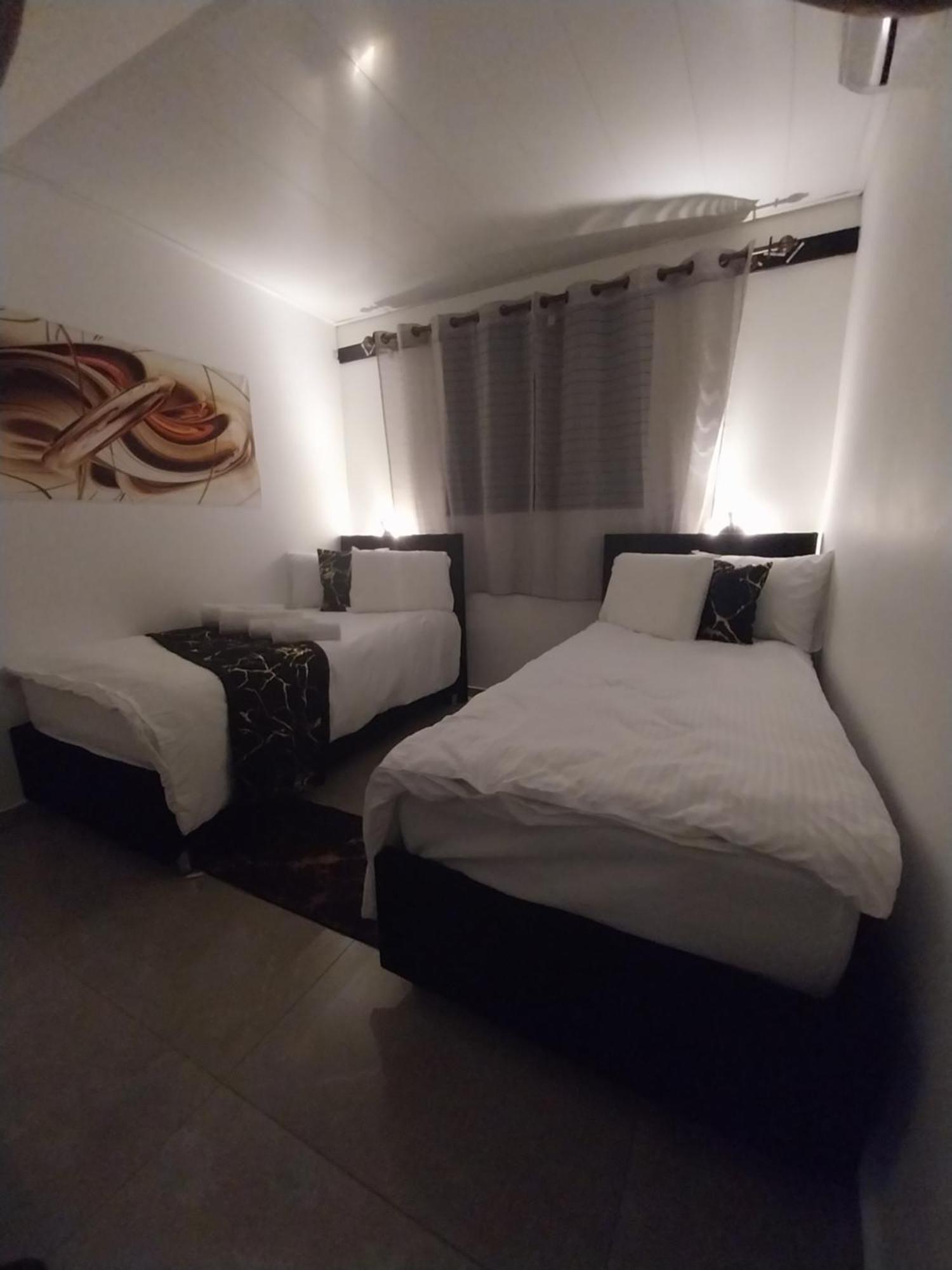 שירת דבורה בבני ברק Apartment Giv'at Shemu'el Exterior foto